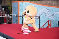 日本刀を舐めるちぃたん☆。