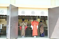 「新座長就任奉告祭」の様子。