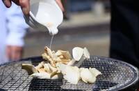 白ヒラタケの素焼き。(c)日本テレビ