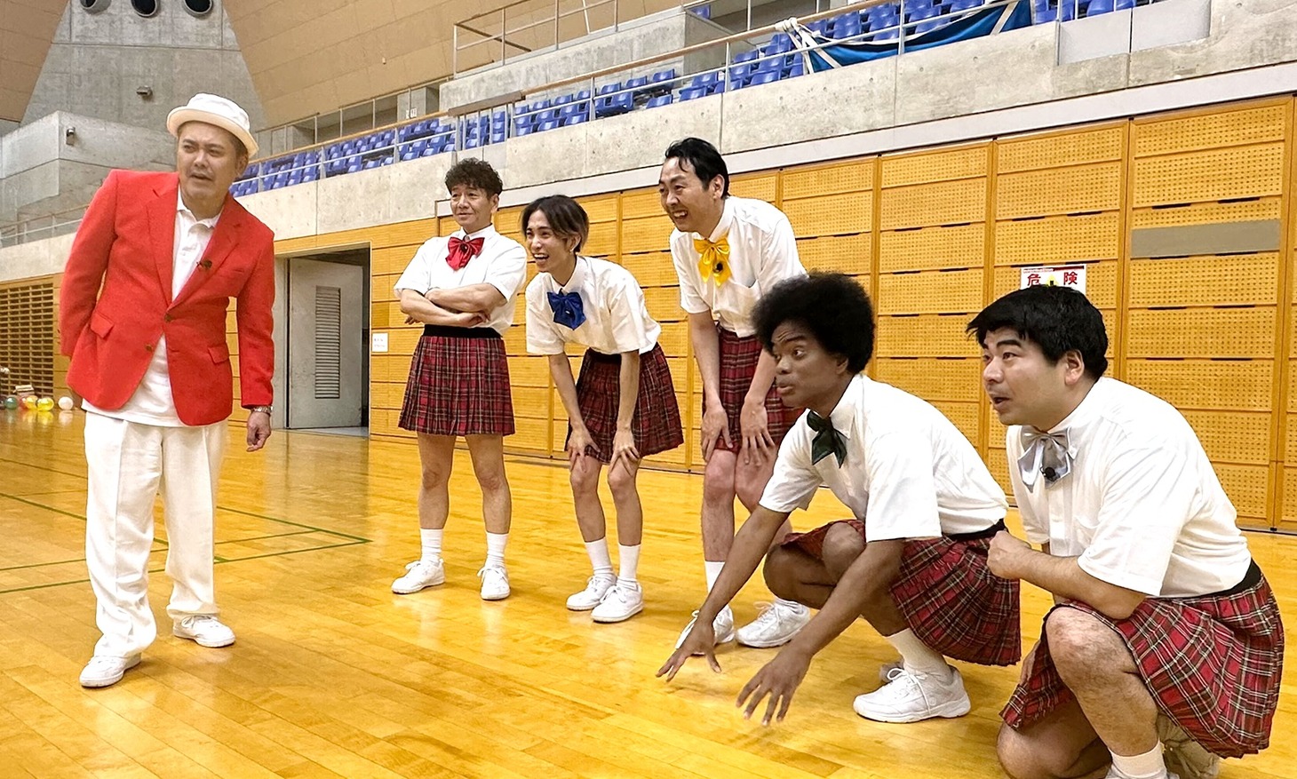 「くりぃむナンタラ」で展開される「ミニスカート陸上2023」のワンシーン。(c)テレビ朝日