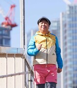 「都心に住む by SUUMO」6月号より、バナナマン日村。