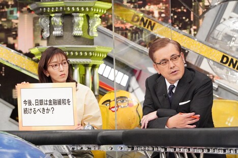 小澤陽子アナとアリタ哲平。(c)フジテレビ