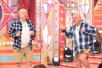 「ものまねグランプリ 今1番ウケるネタ 春の22連発スペシャル」のワンシーン。