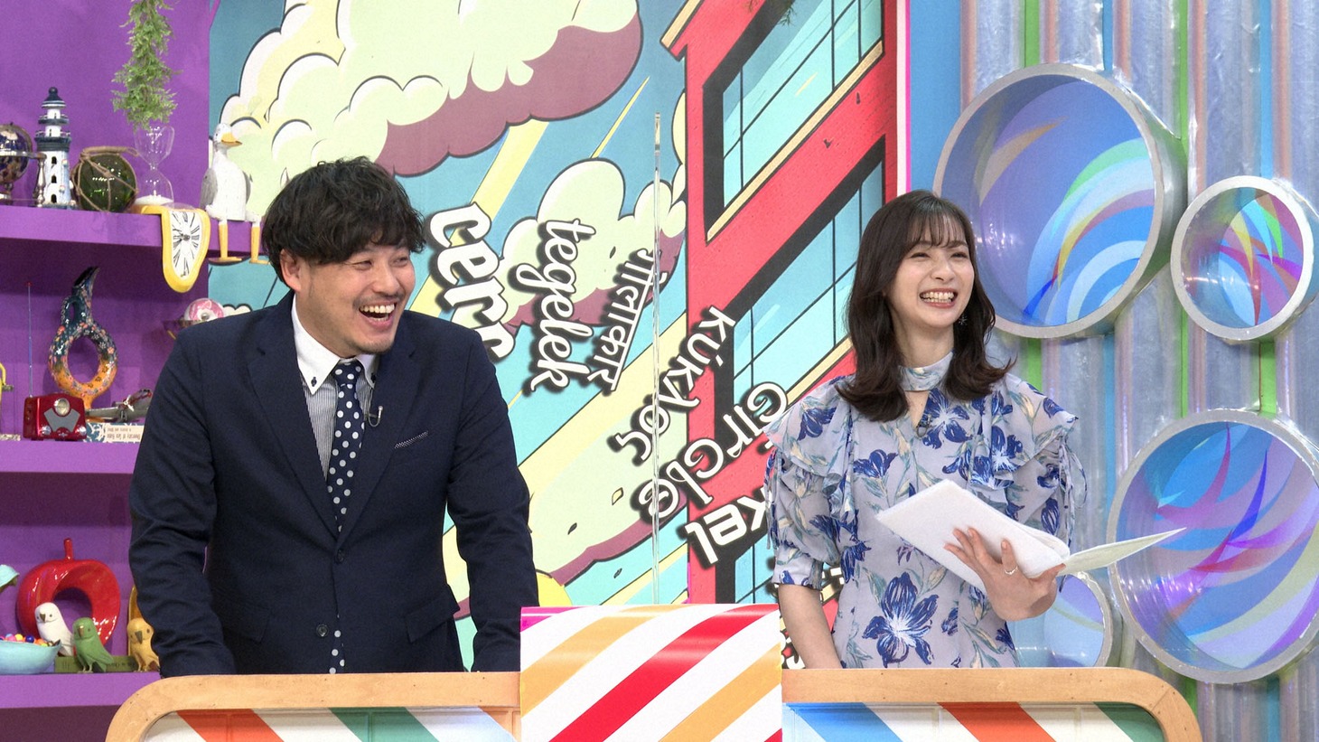 MCを務めるアルコ＆ピース平子（左）と足立梨花（右）。(c)NHK