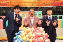 「ゲストへのアンケートはブレーン芸人が考えました」に出演する（左から）劇団ひとり、出川哲朗、バカリズム。(c)フジテレビ