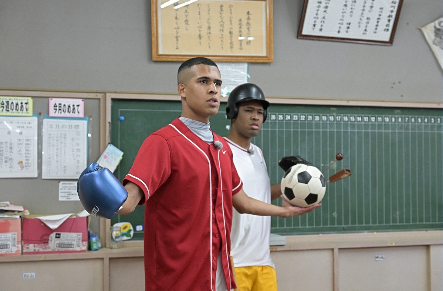 「来訪者で笑アセろ！」に出演するドンココ。(c)TBS