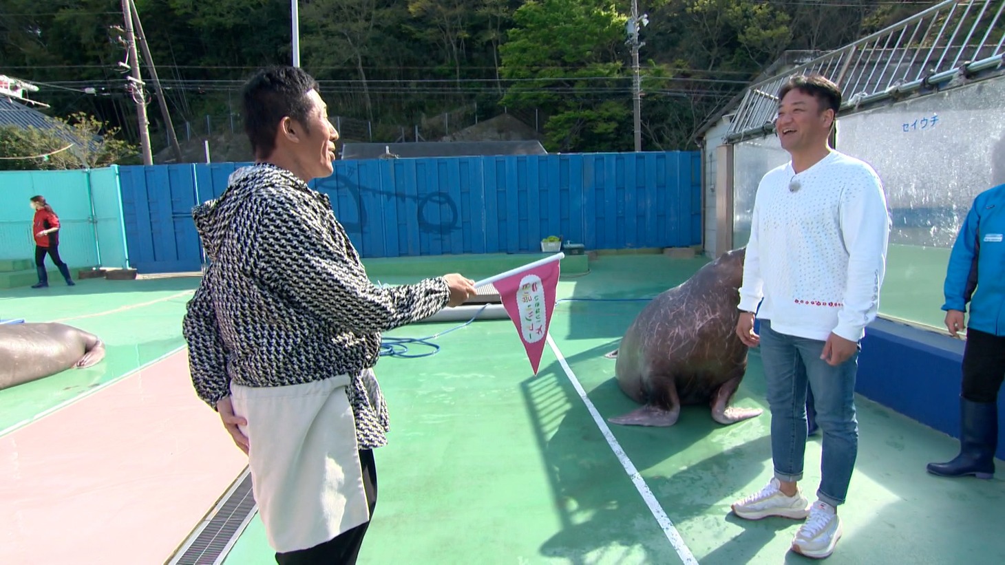 左から麒麟・田村、たむらけんじ。(c)カンテレ