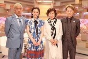 「まつもtoなかい」に出演する（左から）松本人志、北川景子、上沼恵美子、中居正広。(c)フジテレビ