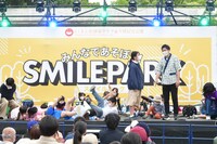 「吉本新喜劇体験教室」の様子。