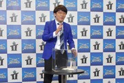 三四郎・小宮。相方の相田が別仕事のため欠席しており、1人で登場して「そんな日ある？」と唖然としてみせた。