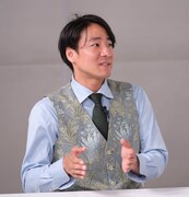 田津原理 (c)大坪尚人／講談社