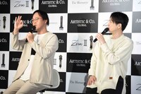 デトックスして体内の悪いものがゼロだとアピールするアインシュタイン稲田（左）。