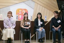 「ダイアンのなんで人気やねん」より。