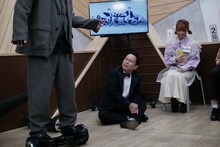 「ダイアンのなんで人気やねん」より。