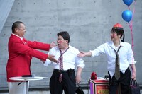 「酔っ払いアクタークイズ王決定戦」の様子。