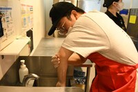 ヒジまでしっかりと。