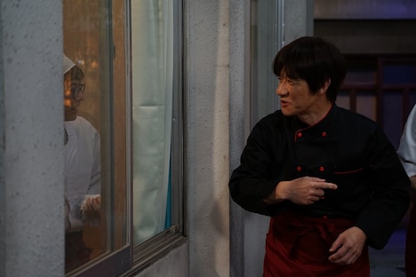 「内村チャーハン食堂」のワンシーン。(c)フジテレビ