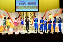 「マジで勘弁！けびた君」「カベポスター・天才ピアニスト・フースーヤのワチャラチャ忍忍」合同記者会見の様子。