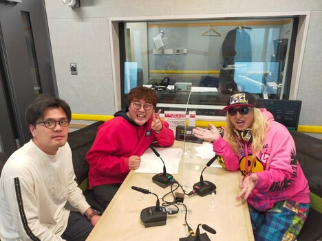 マユリカとDJ KOO。