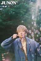 「JUNON」2023年7月号より、香取慎吾。