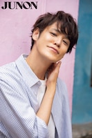 「JUNON」2023年7月号より、宮野真守。