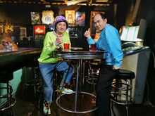 「スイッチインタビュー」5月19日放送分より、ISSA（左）とトレンディエンジェル斎藤（右）。