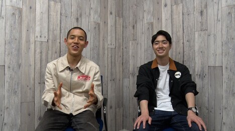 左から、四千頭身・都築、四千頭身・石橋。(c)テレビ朝日