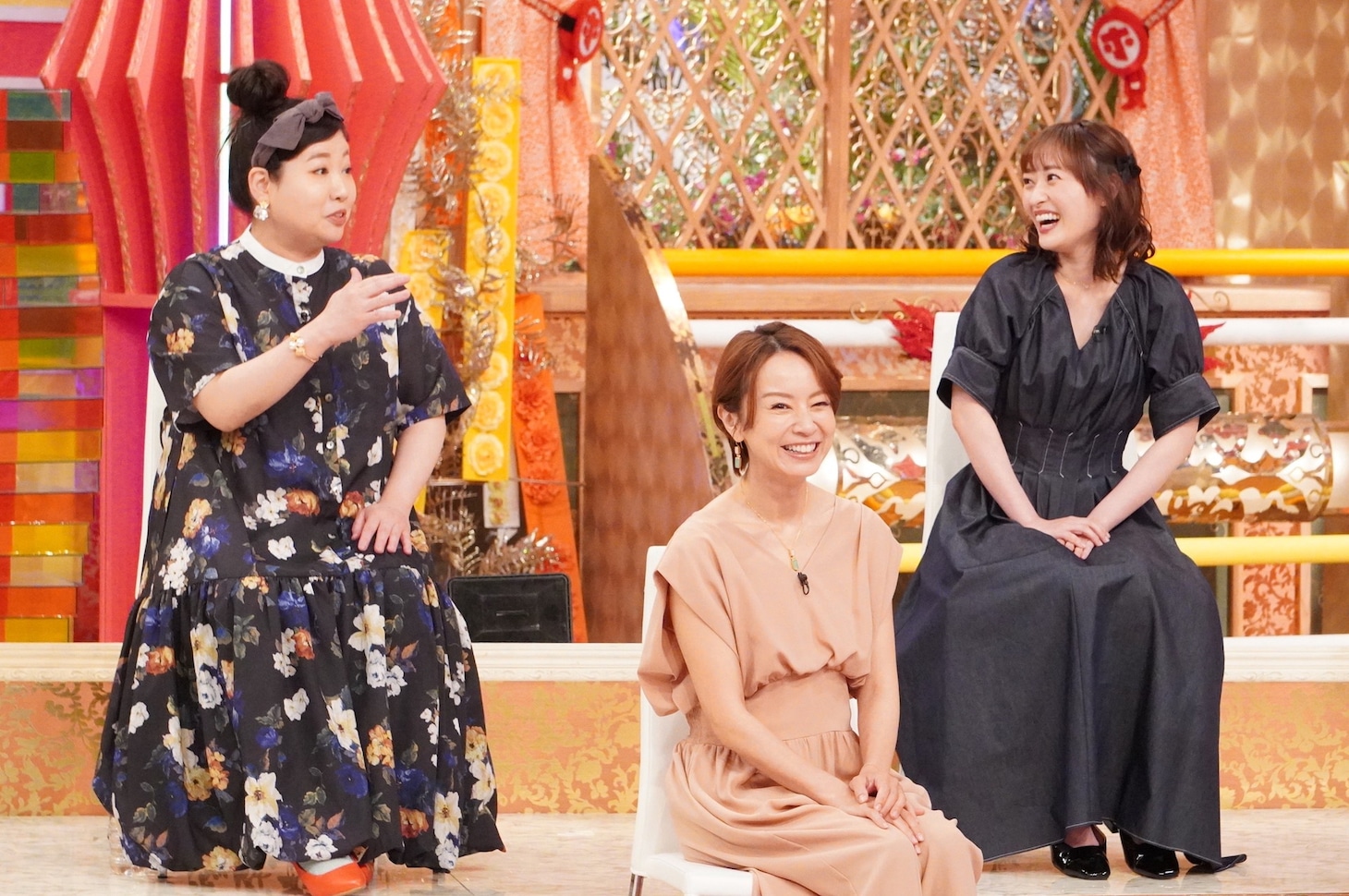 左から、馬場園梓、鈴木亜美、宮本里歩。(c)フジテレビ