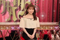 秋元真夏 (c)フジテレビ