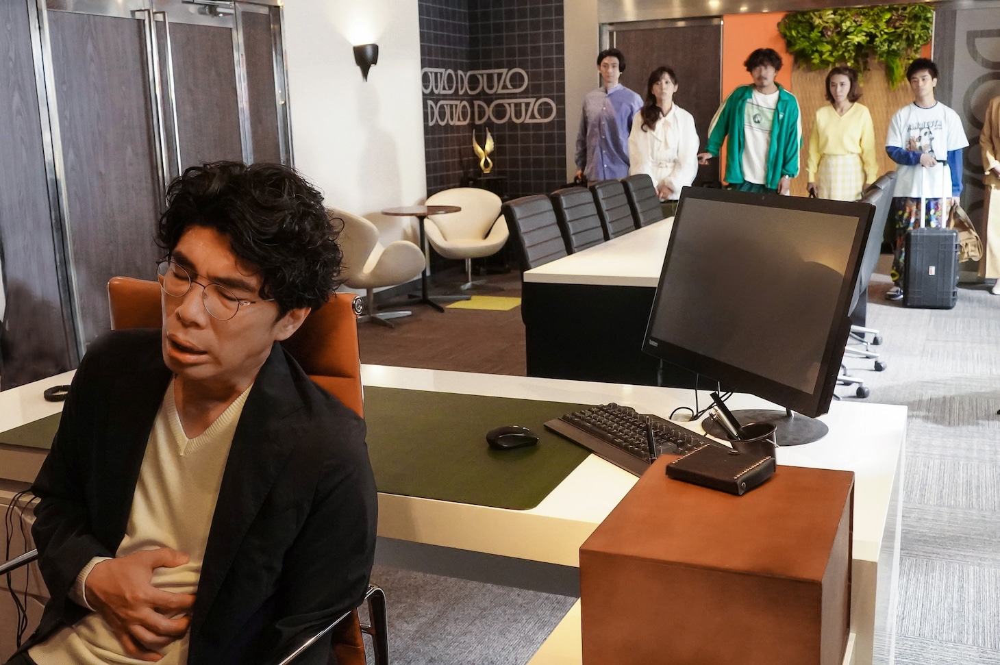 片桐仁の出演シーン。(c)日本テレビ