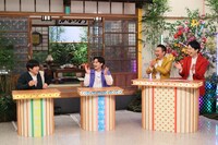 左から、バカリズム、磯村勇斗、かまいたち。(c)テレビ朝日