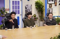 左から、小籔千豊、川谷絵音、とろサーモン久保田。(c)ABCテレビ