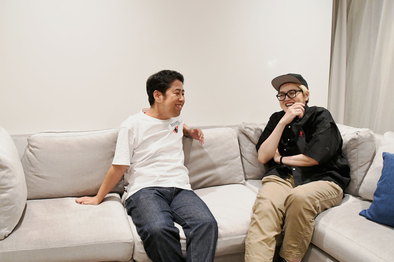 ウエストランド井口(左)と飯塚大悟(右)。