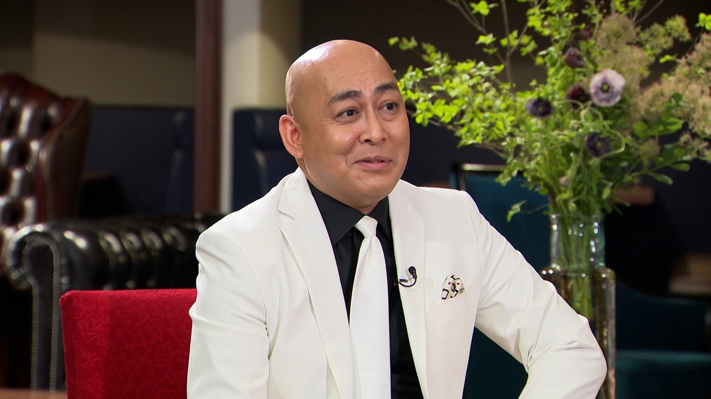 錦鯉・長谷川 (c)フジテレビ