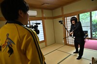 賞レース決勝でやるはずだったネタを披露するランジャタイ。(c)TBS