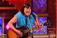 とにかく明るい安村 (c)日本テレビ