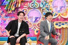 アインシュタイン河井と蛍原徹。(c)テレビ朝日