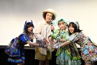 エレキコミックやついとAppare!の藍井すず、永堀ゆめ、藤宮めい。