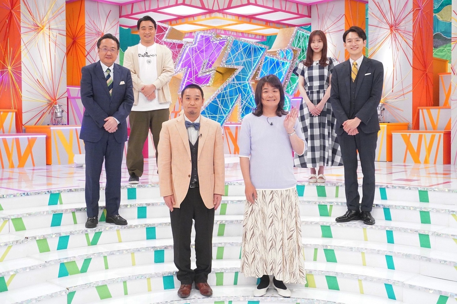「千鳥のクセスゴ！2時間SP」のスタジオ出演者たち。(c)フジテレビ