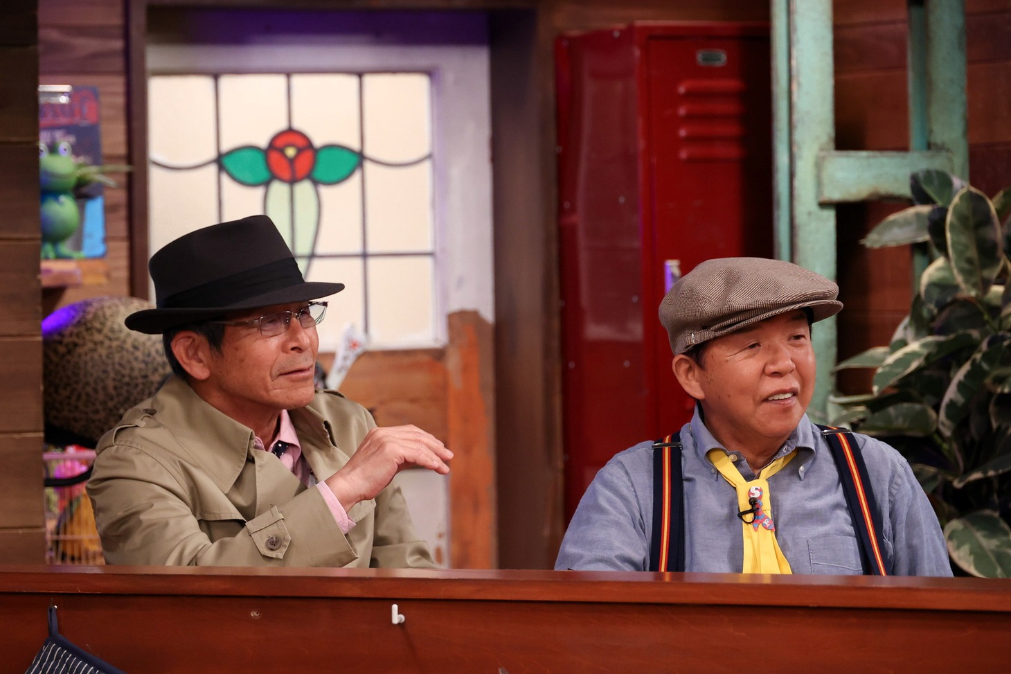 左から間寛平、村上ショージ。(c)カンテレ