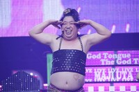 ヒム子ことバナナマン日村。