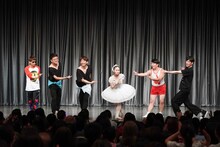 左からバイク川崎バイク、銀シャリ、松浦景子、オラキオ、ココリコ田中。