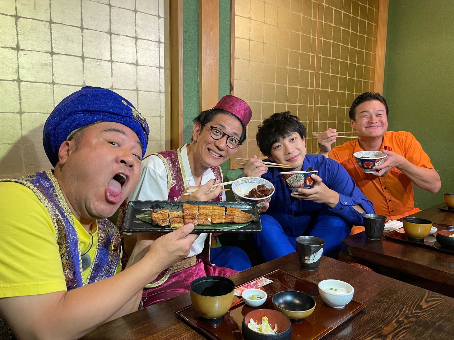 左からアンタッチャブル、ティモンディ。