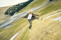 「兼近大樹 1st写真集『虚構』」より。