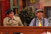 左から間寛平、村上ショージ。(c)カンテレ