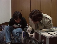 「四十八茶を飲んだ犯人」のワンシーン。(c)ABCテレビ