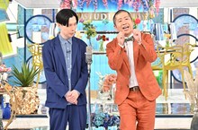 「A-Studio＋」で漫才を披露するハライチ。(c)TBS
