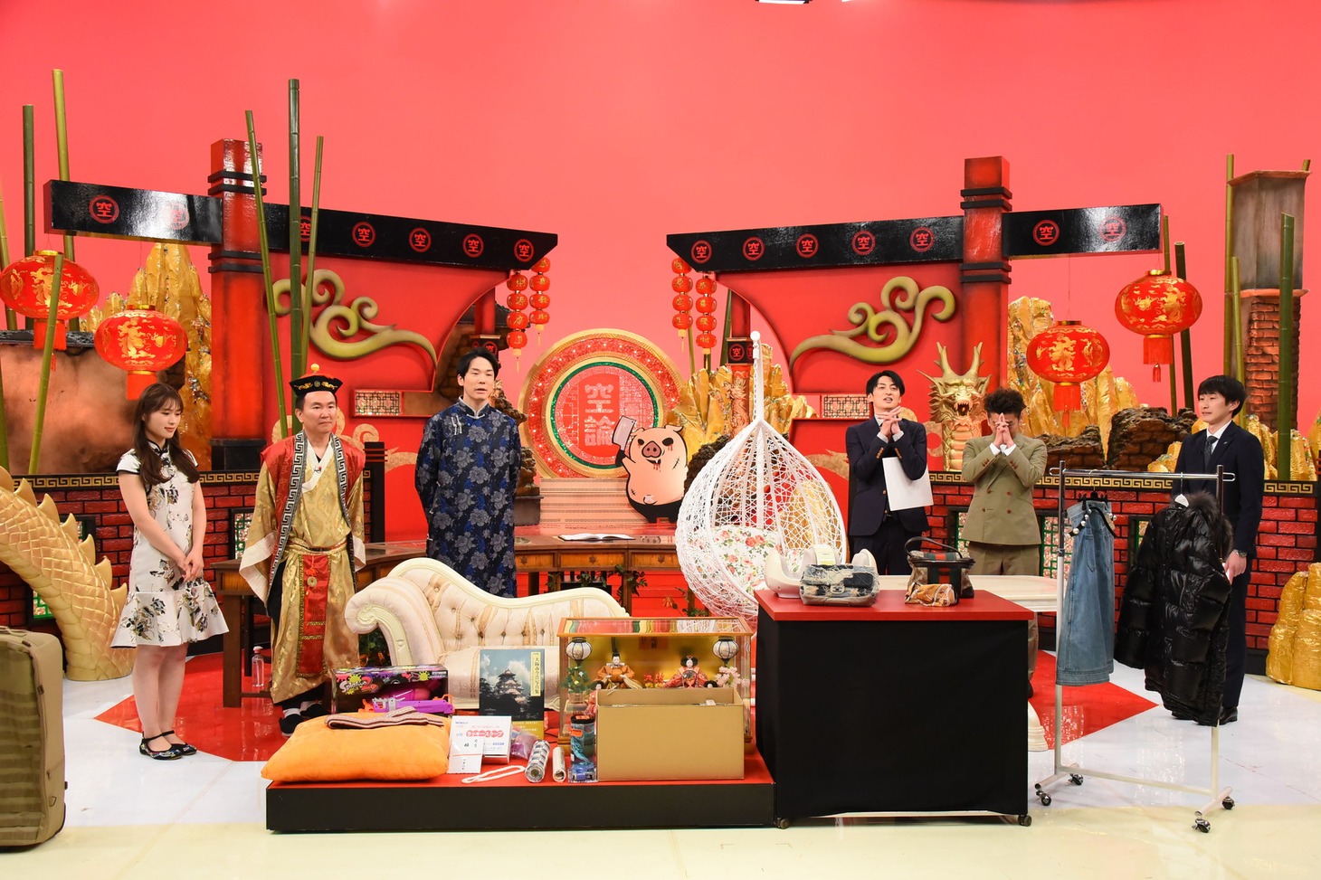 「かまいたちの机上の空論城」のワンシーン。(c)カンテレ