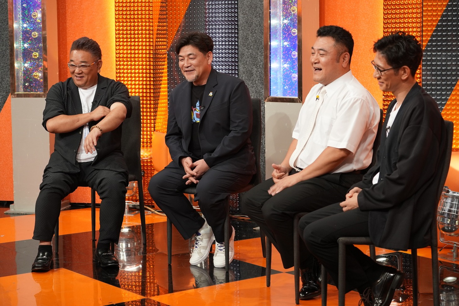 サンドウィッチマンとアンタッチャブル。(c)テレビ朝日