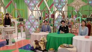 左から、小西真奈美、霜降り明星、小池栄子。(c)フジテレビ